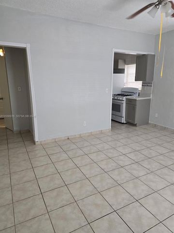 215 30th Street 1, Miami Beach, FL 33140