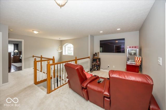 18287 Kinder Oak Drive, Noblesville, IN 46062