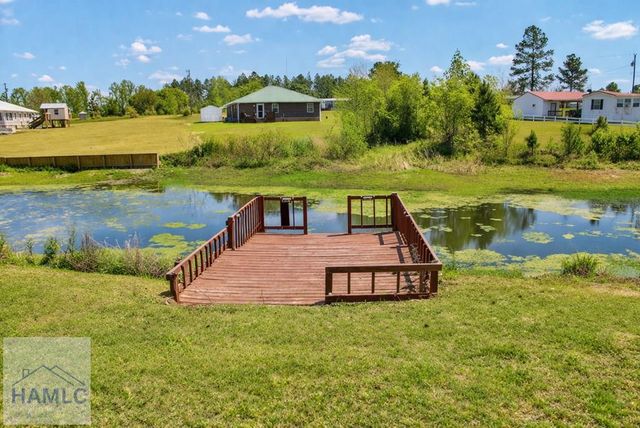 514 Walker Lane, Baxley, GA 31513