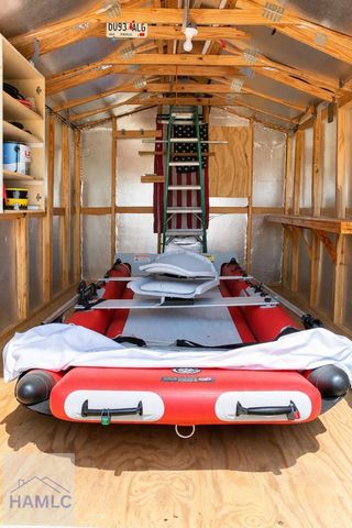 514 Walker Lane, Baxley, GA 31513