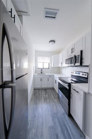 3417 NW 22nd Ave 7, Miami, FL 33142