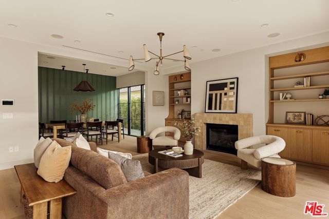 4607 Morse Avenue, Sherman Oaks, CA 91423
