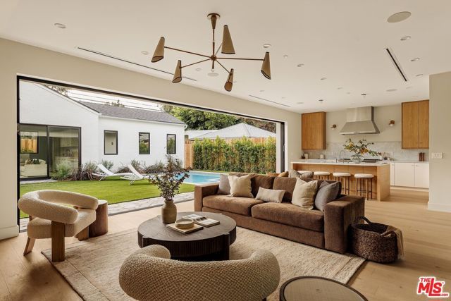 4607 Morse Avenue, Sherman Oaks, CA 91423
