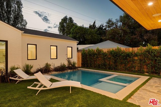 4607 Morse Avenue, Sherman Oaks, CA 91423