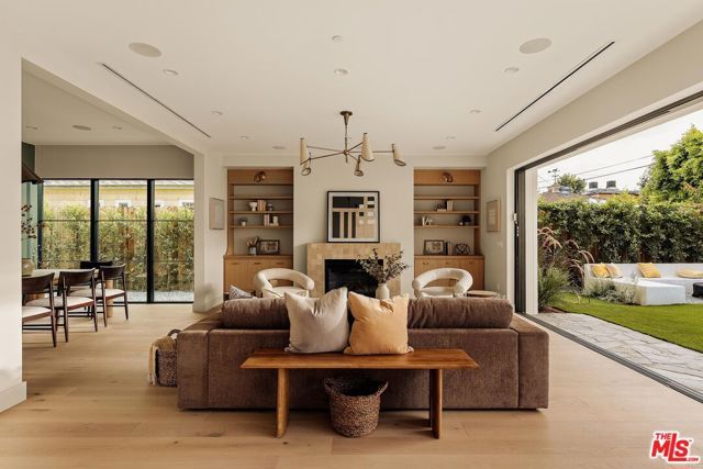 4607 Morse Avenue, Sherman Oaks, CA 91423