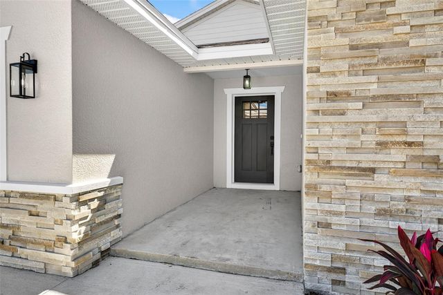 37706 DIXIE AVENUE, Dade City, FL 33525