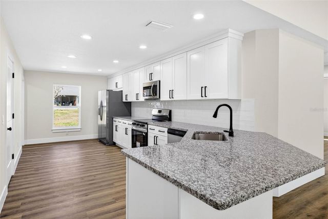 37706 DIXIE AVENUE, Dade City, FL 33525