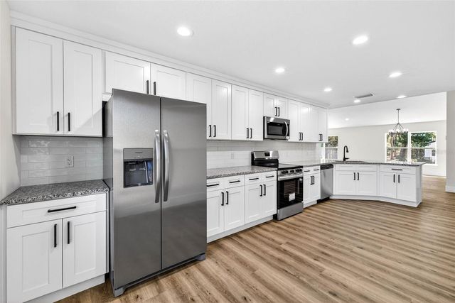 37706 DIXIE AVENUE, Dade City, FL 33525