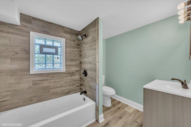 10002 S Torrence Avenue, Chicago, IL 60617