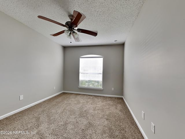 6463 SILK LEAF Lane, Jacksonville, FL 32244