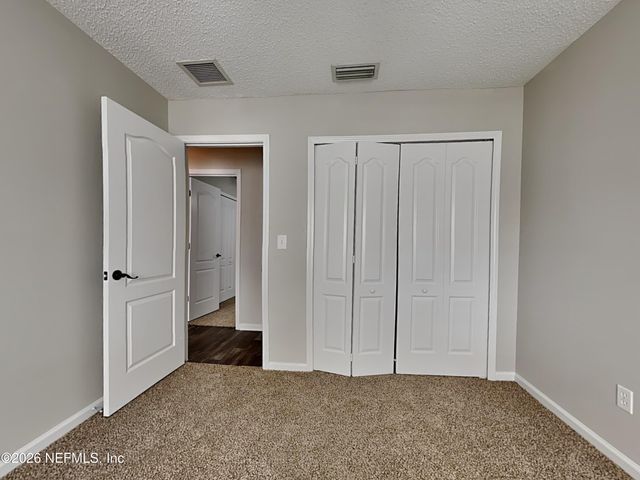 6463 SILK LEAF Lane, Jacksonville, FL 32244