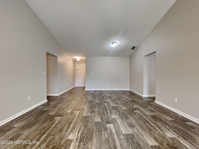 6463 SILK LEAF Lane, Jacksonville, FL 32244