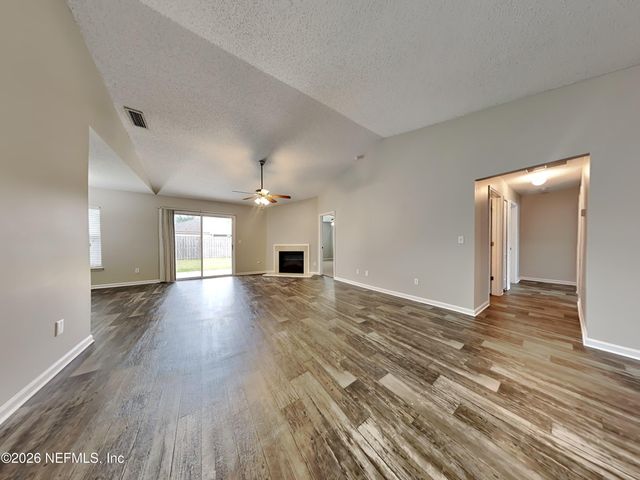 6463 SILK LEAF Lane, Jacksonville, FL 32244
