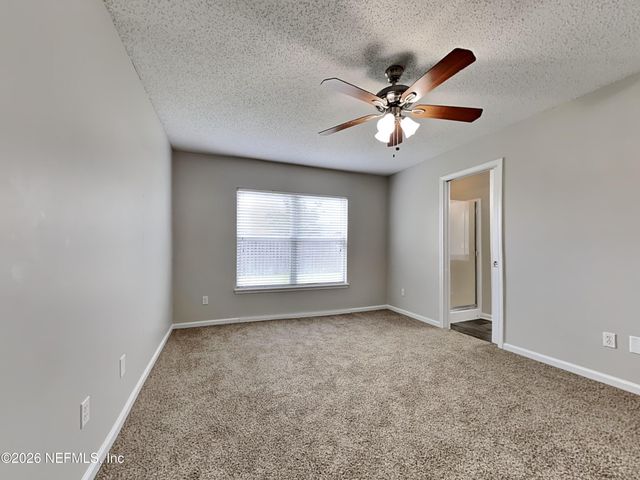 6463 SILK LEAF Lane, Jacksonville, FL 32244