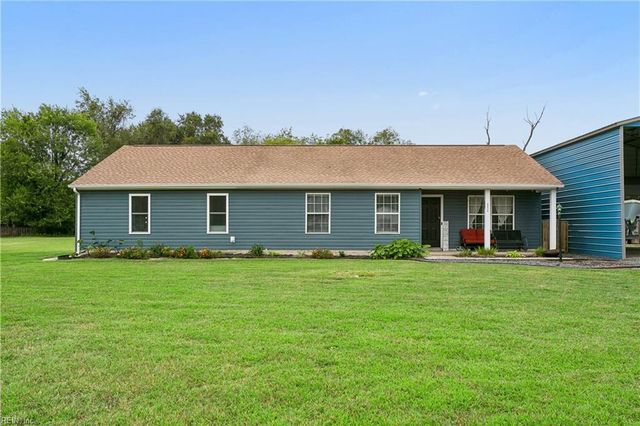 6824 Michael LN, Hayes, VA 23072