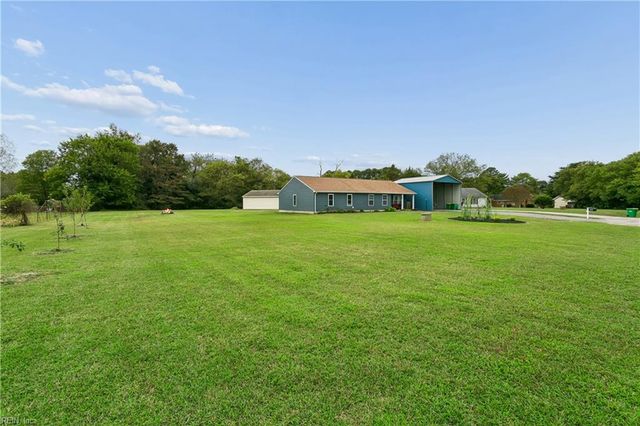 6824 Michael LN, Hayes, VA 23072