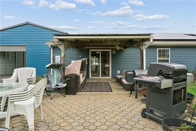 6824 Michael LN, Hayes, VA 23072