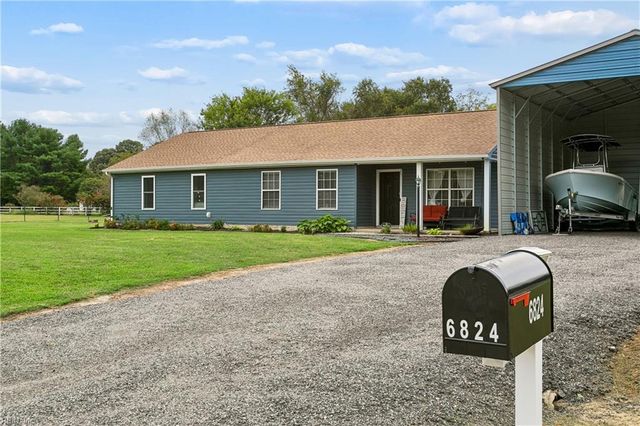 6824 Michael LN, Hayes, VA 23072