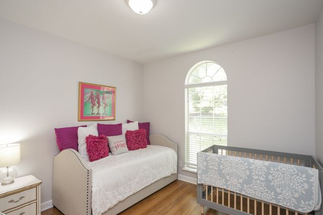 1004 Elmshade Ln, Nashville, TN 37211