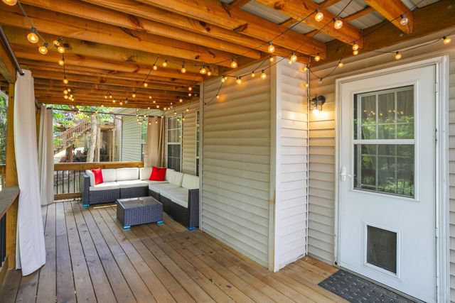 1004 Elmshade Ln, Nashville, TN 37211