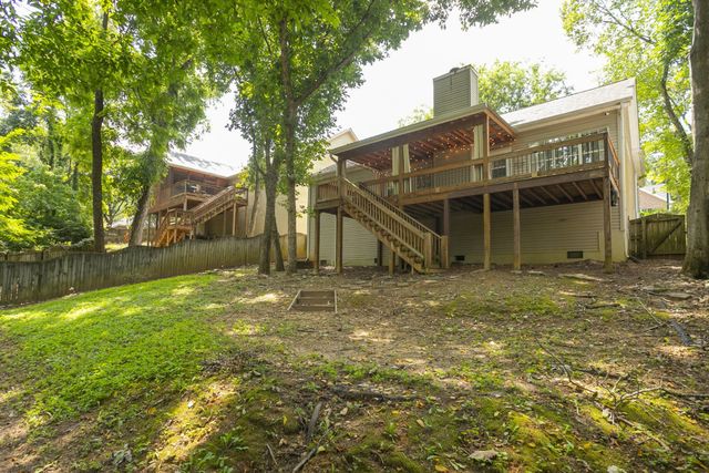 1004 Elmshade Ln, Nashville, TN 37211