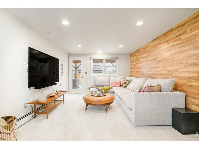 2215 20th St, Boulder, CO 80302