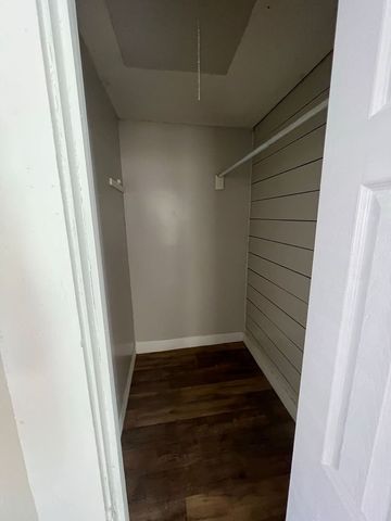 609 EN 15th Street B, Abilene, TX 79601