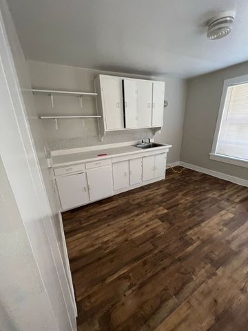 609 EN 15th Street B, Abilene, TX 79601