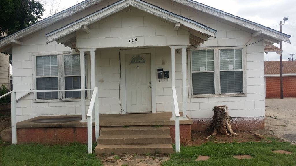609 EN 15th Street B, Abilene, TX 79601
