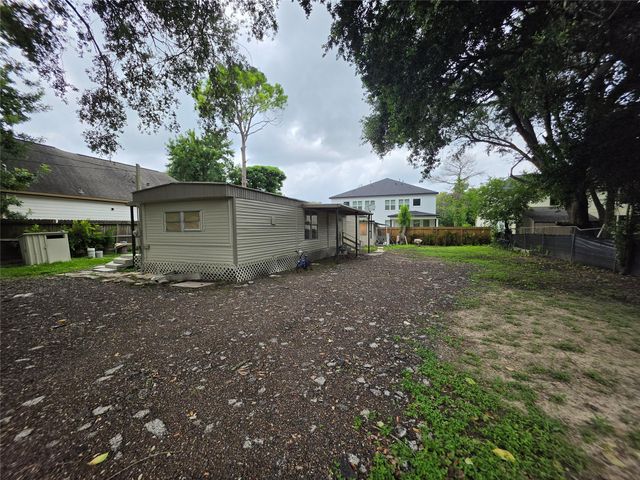 6426 W Bend Street, Houston, TX 77085