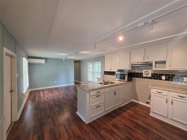 6426 W Bend Street, Houston, TX 77085