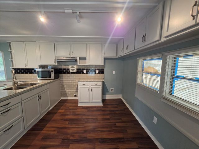 6426 W Bend Street, Houston, TX 77085
