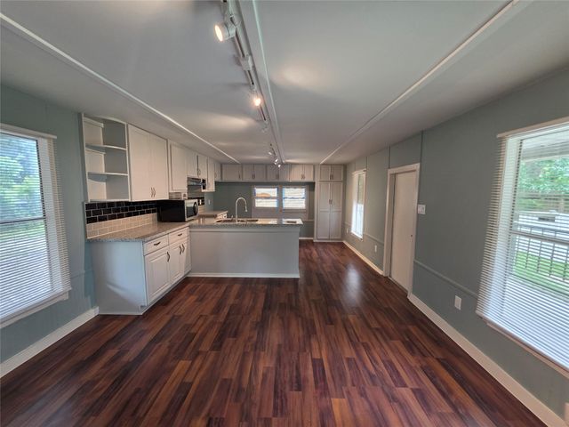 6426 W Bend Street, Houston, TX 77085