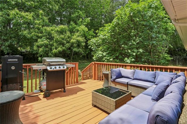 156 Diane Drive SE, Smyrna, GA 30082
