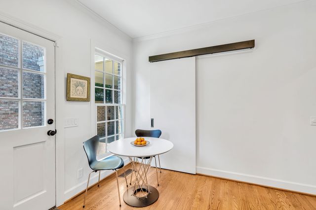 204 Longwood Ct, Nashville, TN 37215