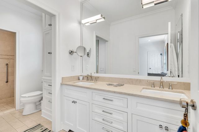 204 Longwood Ct, Nashville, TN 37215