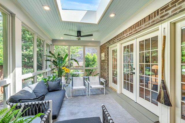 204 Longwood Ct, Nashville, TN 37215