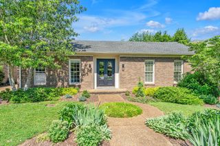 204 Longwood Ct, Nashville, TN 37215
