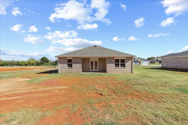 765 Stella Trail, Guthrie, OK 73044