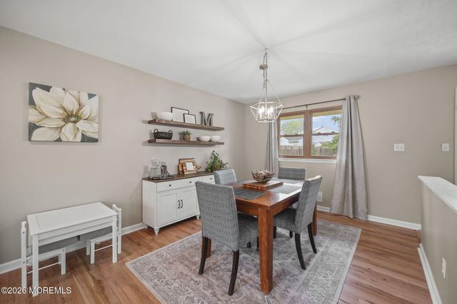 72 Wynnewood Court, Freehold, NJ 07728