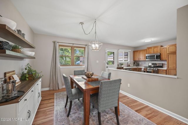 72 Wynnewood Court, Freehold, NJ 07728