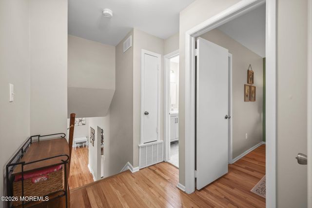 72 Wynnewood Court, Freehold, NJ 07728