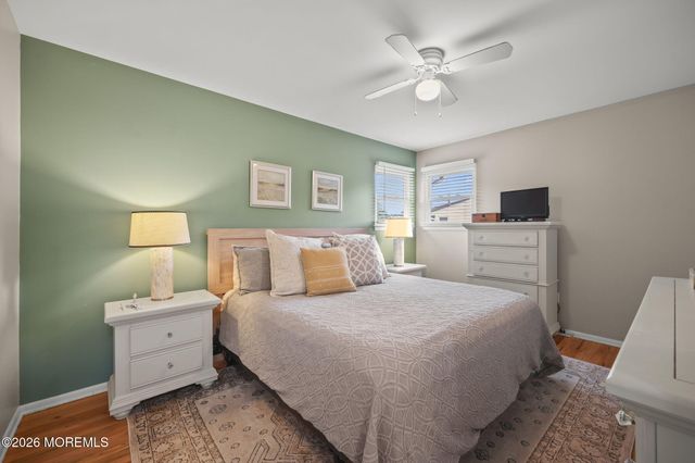 72 Wynnewood Court, Freehold, NJ 07728
