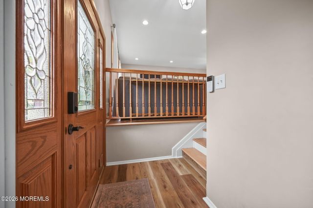 72 Wynnewood Court, Freehold, NJ 07728