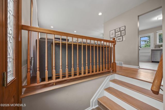 72 Wynnewood Court, Freehold, NJ 07728