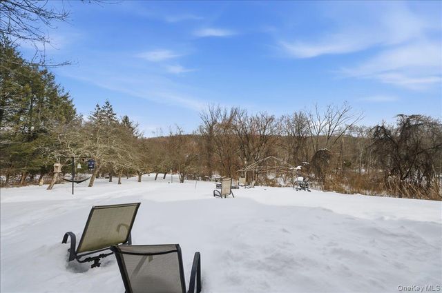 16 Primrose Street, Katonah, NY 10536