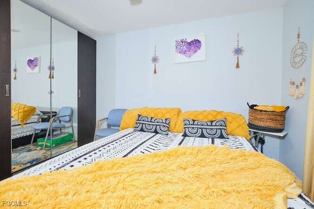 27 NE 11th PL, Cape Coral, FL 33909