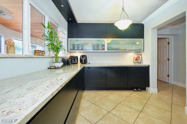 27 NE 11th PL, Cape Coral, FL 33909