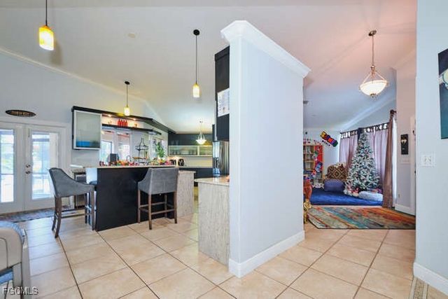 27 NE 11th PL, Cape Coral, FL 33909