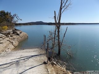 309+310 Spanish Oak Dr., Bandera, TX 78003